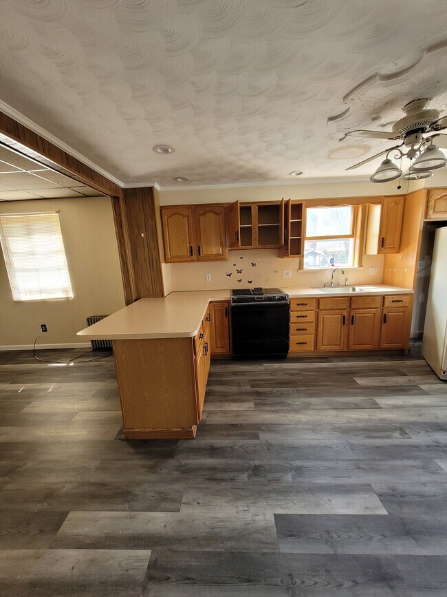 701 Main St Rentals in Dickson City, PA