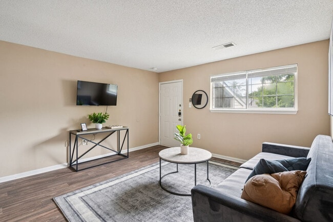 property at 635 Kenridge Pkwy