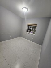 6972 NW 179th St in Hialeah, FL - Building Photo - Building Photo