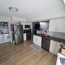 1643 Dogwood Dr in Crown Point, IN - Foto de edificio - Building Photo