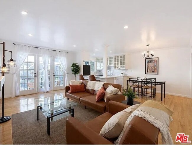 property at 1033 20th St