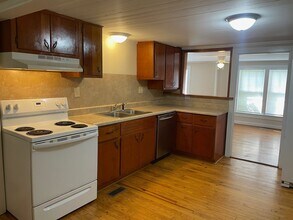 5027 US-64 in Franklinville, NC - Building Photo - Building Photo