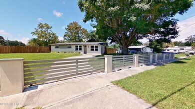 399 Toccoa Rd in Orange Park, FL - Building Photo - Building Photo