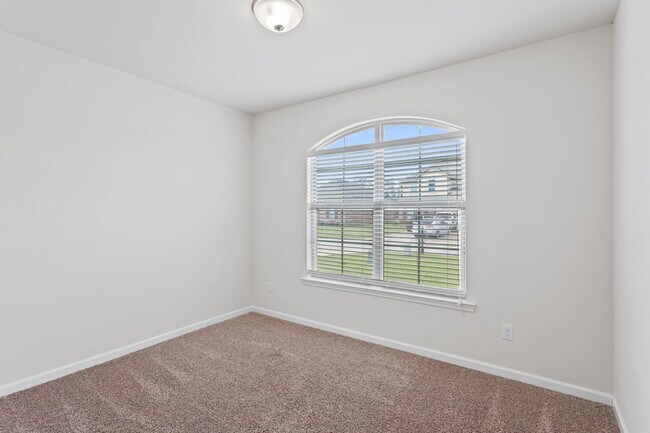 2432 Fenimore Loop in Westlake, LA - Building Photo - Building Photo