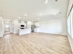 376 Texas Ave in Farmington, AR - Building Photo - Building Photo