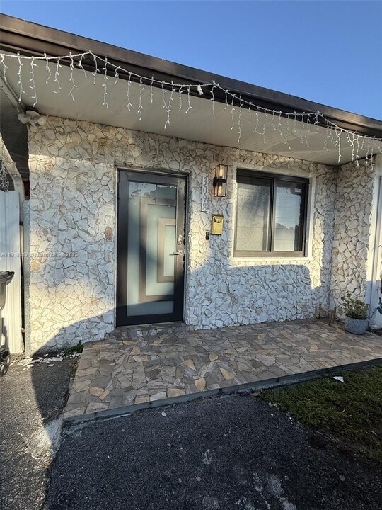 3098 NW 20th Ct in Fort Lauderdale, FL - Building Photo