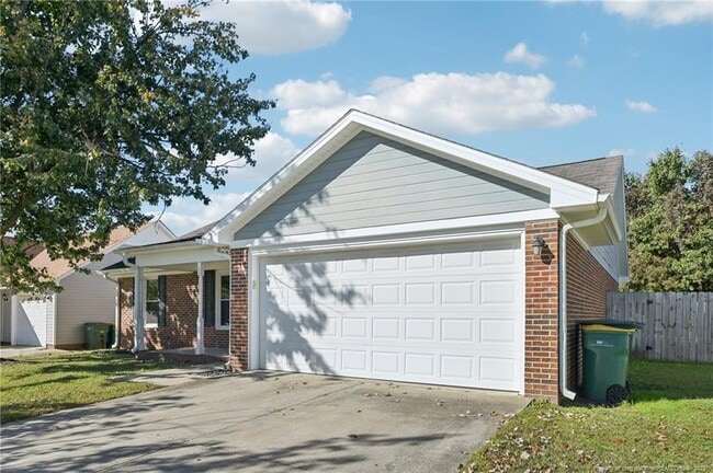 2932 Chillingworth Dr in Fayetteville, NC - Building Photo - Building Photo