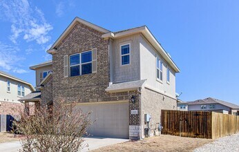 508 Nogales Ln in Leander, TX - Building Photo - Building Photo