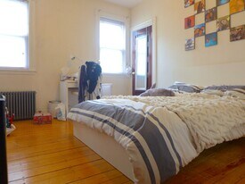 26 Wensley St in Boston, MA - Building Photo