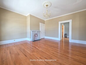 157 Broadway, Unit B in Bangor, ME - Building Photo - Building Photo