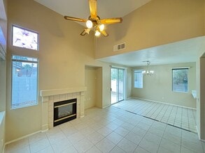 2114 Polynesia Cir in Henderson, NV - Building Photo - Building Photo