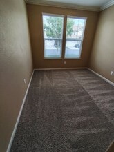 13606 Brook Way in Waterford, CA - Building Photo - Building Photo