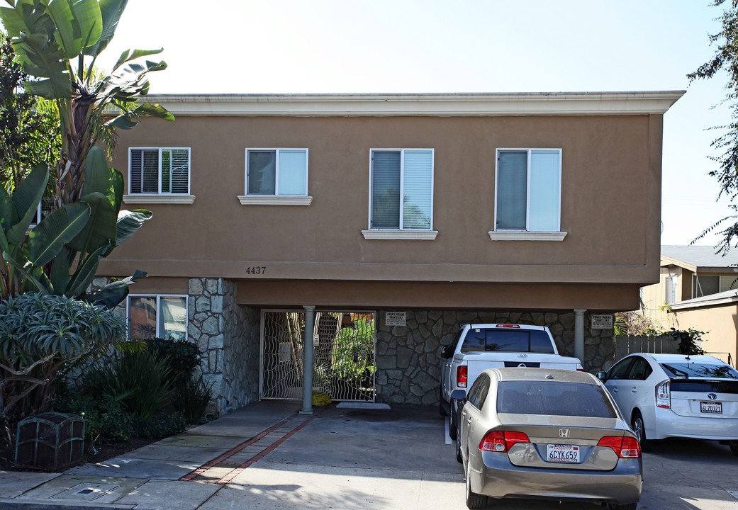 Mentone Street Apartments in San Diego, CA - Building Photo