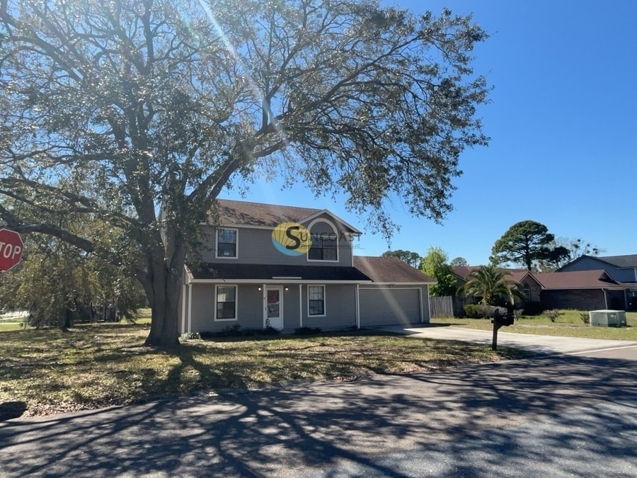 8702 Bandera Cir S in Jacksonville, FL - Building Photo