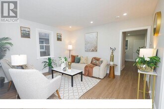 6360 Ash St in Niagara Falls, ON - Building Photo - Building Photo