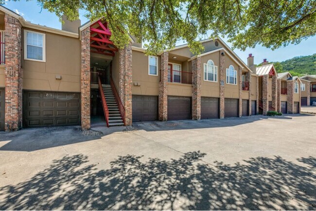 6804 N Capital of Texas Hwy, Unit 513 in Austin, TX - Foto de edificio - Building Photo