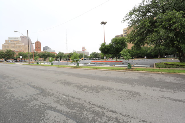 Texas Micro in San Antonio, TX - Foto de edificio - Building Photo