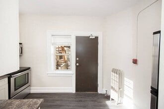 117 Bryce Apartment in Winnipeg, MB - Building Photo - Building Photo