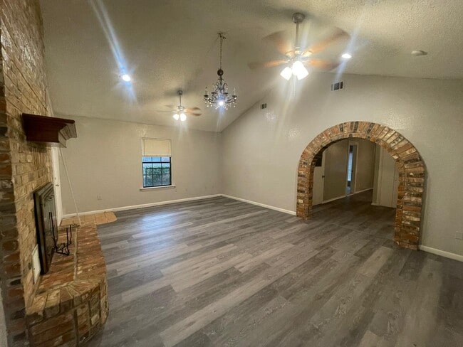 3817 Titan Trl in Denton, TX - Building Photo - Building Photo