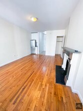 East 84th Street in New York, NY - Building Photo - Building Photo