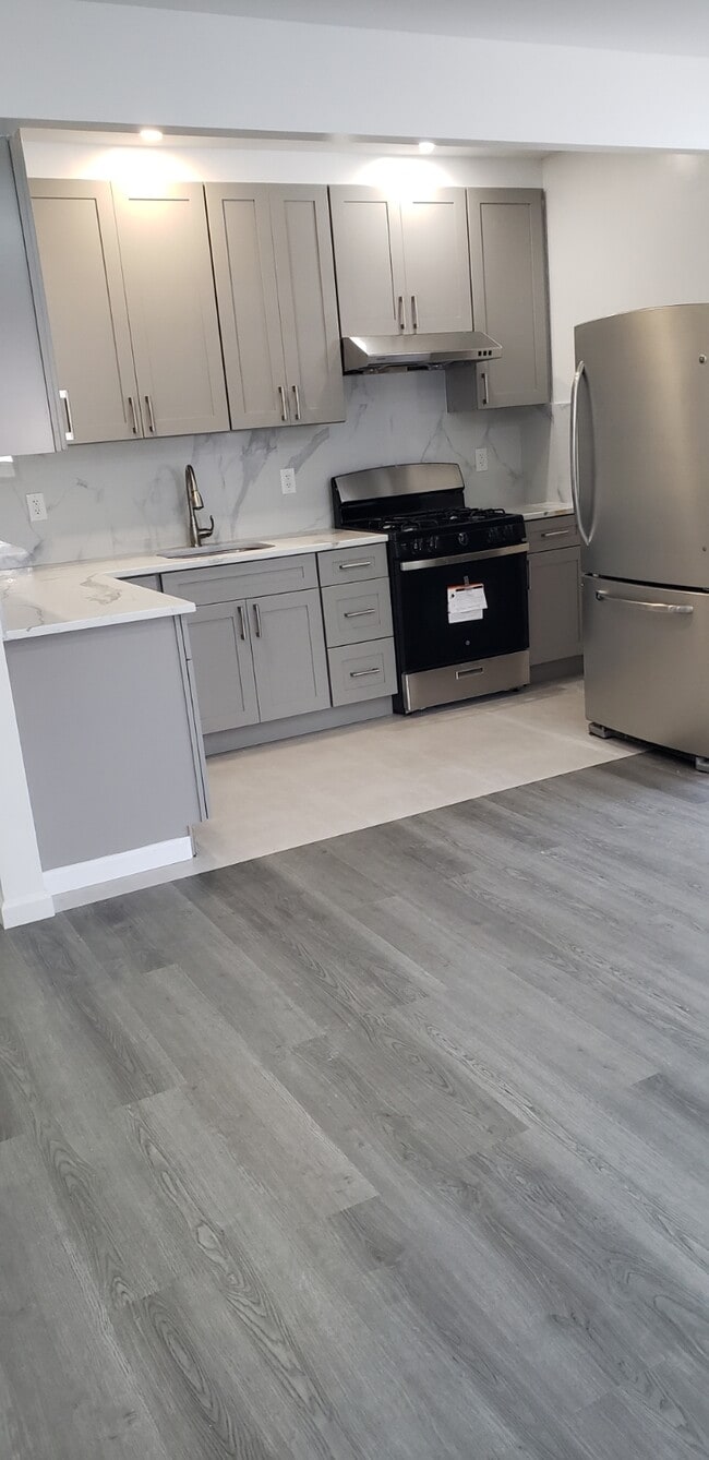 55 Highlawn Ave, Unit 1