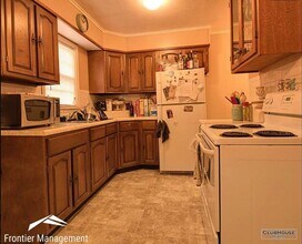 1539 Campus Rd in Manhattan, KS - Building Photo - Building Photo