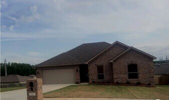327 Austin Creek Dr in Austin, AR - Building Photo