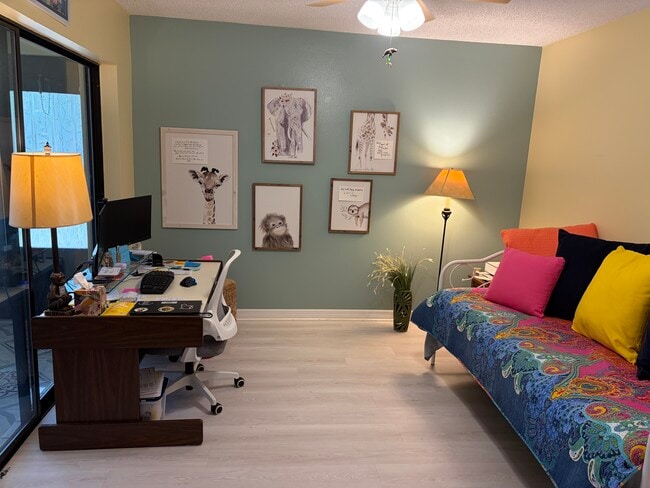 2729 Countryside Blvd, Unit #106 in Clearwater, FL - Building Photo - Building Photo