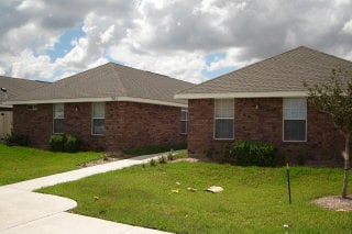 Sprague Landing in Edinburg, TX - Foto de edificio