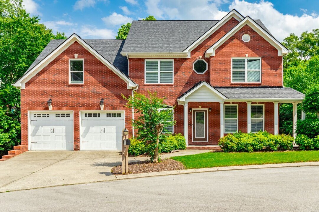 117 Woodpecker Pl in Ringgold, GA - Building Photo