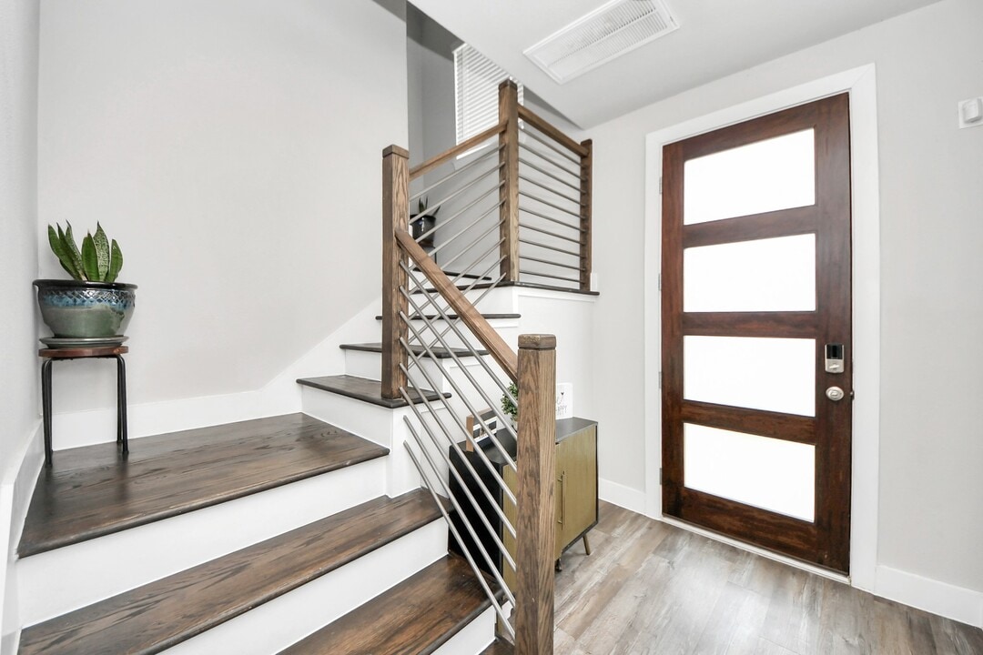 1743 Cove Cres Ct in Houston, TX - Building Photo