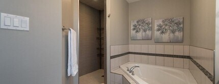 487 E Av in Kitchener, ON - Building Photo - Building Photo