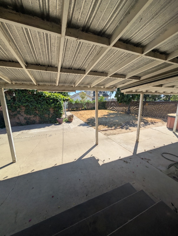 1230 Davis St in Livingston, CA - Building Photo - Building Photo