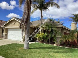 1861 Evelyn Ct in Santa Maria, CA - Building Photo