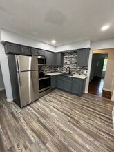 18 Englewood Dr, Unit 1 in Swansea, IL - Building Photo - Building Photo