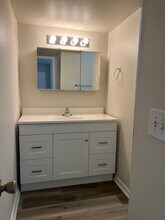 4083 NW 87th Ave in Sunrise, FL - Building Photo - Building Photo