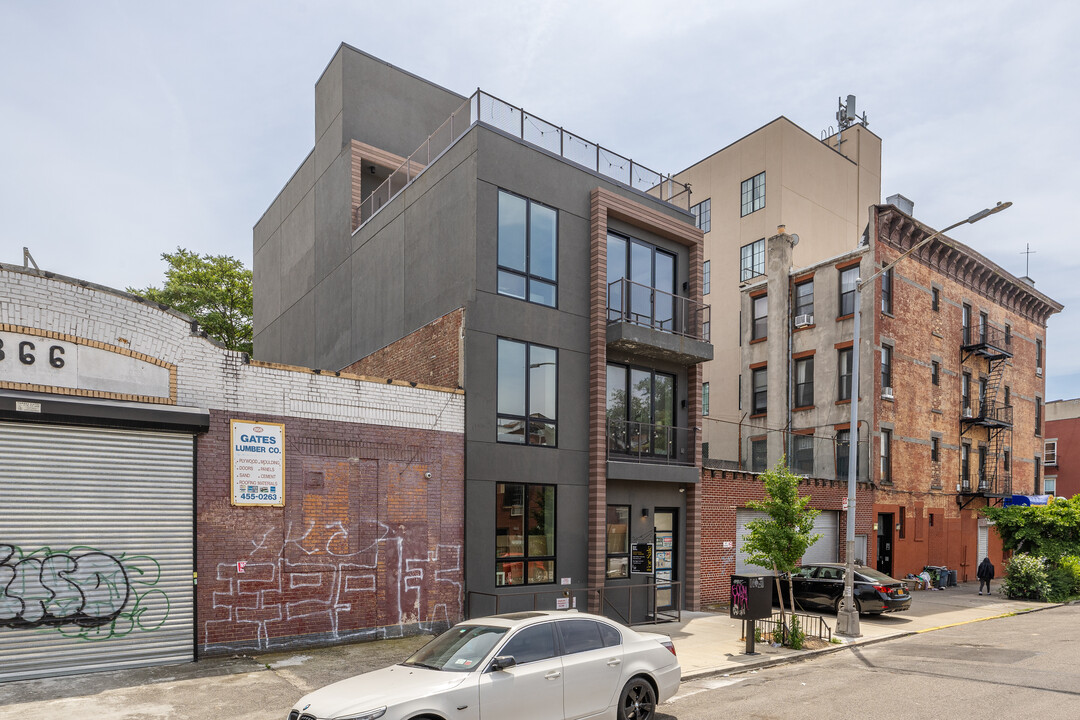 Madison Lofts in Brooklyn, NY - Building Photo