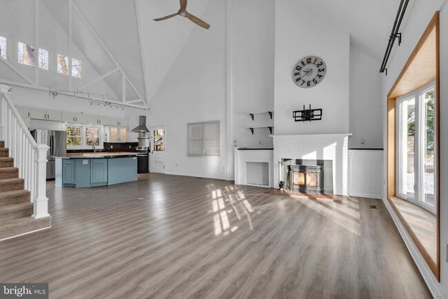 1080 Crestview Dr in Annapolis, MD - Building Photo - Building Photo