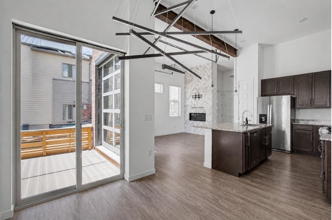 10117 Morrison Rd in Lakewood, CO - Building Photo - Building Photo