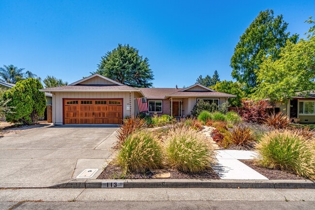 113 Sherwood Dr in Santa Rosa, CA - Building Photo - Building Photo