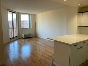 50 E Hartsdale Ave in Hartsdale, NY - Building Photo - Building Photo