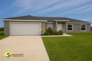 122 NW 12th Pl in Cape Coral, FL - Building Photo