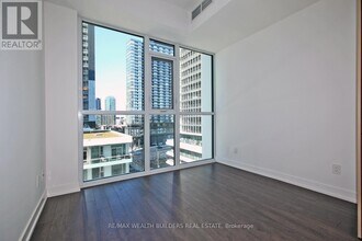 30 Ordnance St in Toronto, ON - Building Photo - Building Photo