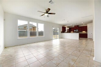 7929 Arezzo Dr in Round Rock, TX - Building Photo - Building Photo