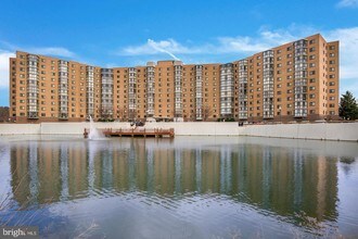 3330 N Leisure World Blvd-Unit -5-915 in Silver Spring, MD - Building Photo - Building Photo