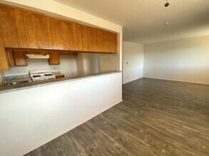 14020 Yukon Avenue, in Hawthorne, CA - Building Photo - Interior Photo