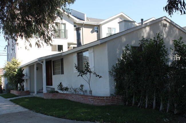 4806-4812 Sawtelle Blvd in Culver City, CA - Building Photo - Building Photo