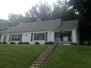 533 E 60th St in Indianapolis, IN - Foto de edificio - Building Photo