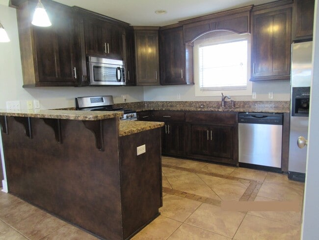 106 Flatrock Dr in Enterprise, AL - Building Photo - Building Photo