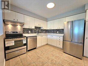 400-400 Wilson Ave in Kitchener, ON - Building Photo - Building Photo